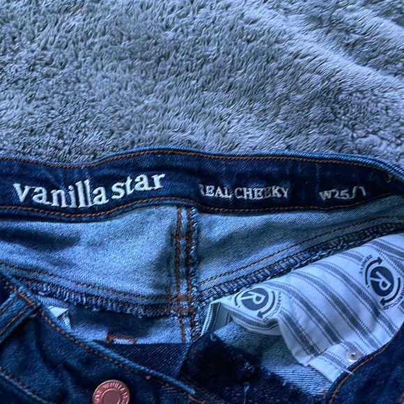 jean shorts - Picture 3 of 3